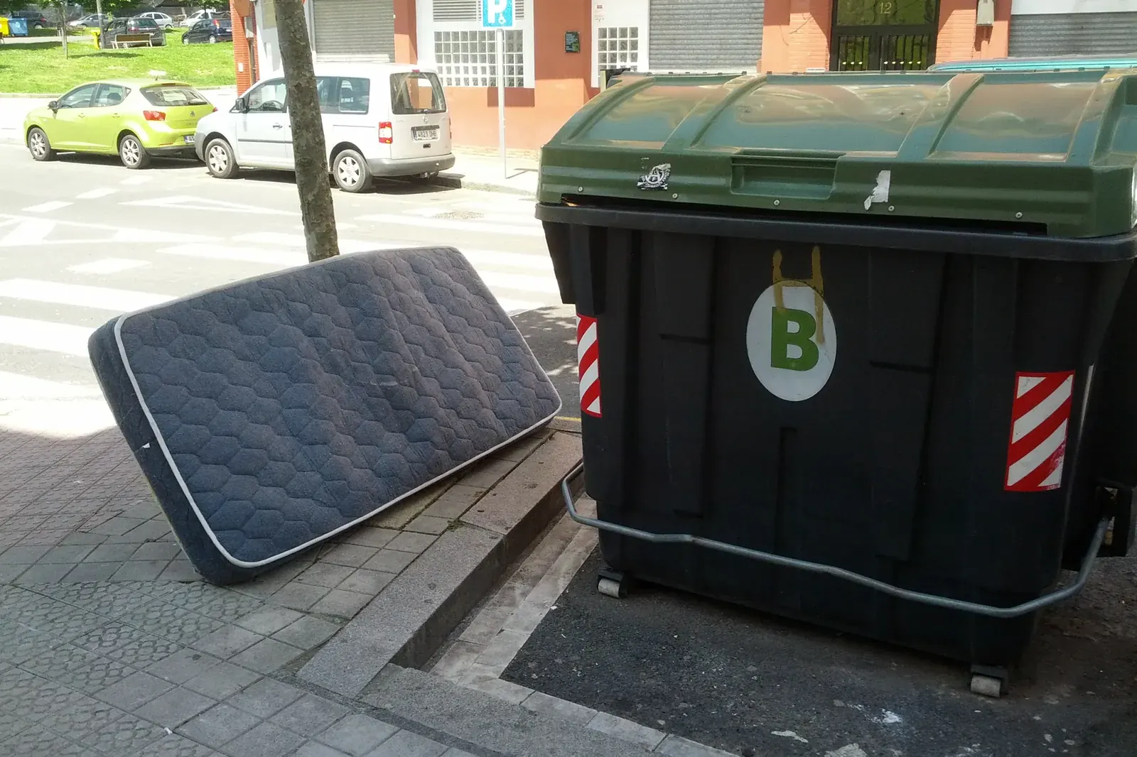Mattress and Box Spring Removal in Western Mass